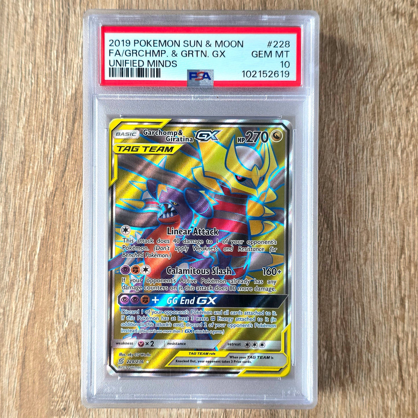 Pokemon TCG Garchomp & Giratina GX Unified Minds 228/236 (PSA 10)