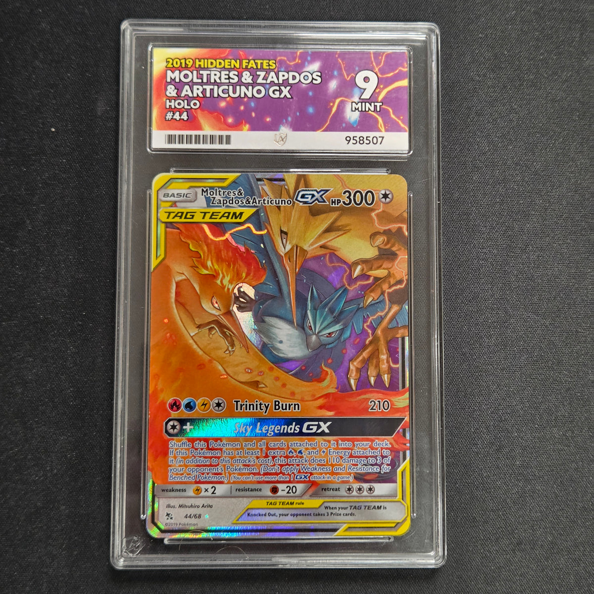 Pokemon TCG Moltres & Zapdos & Articuno GX Hidden Fates 44/68 (ACE 9)
