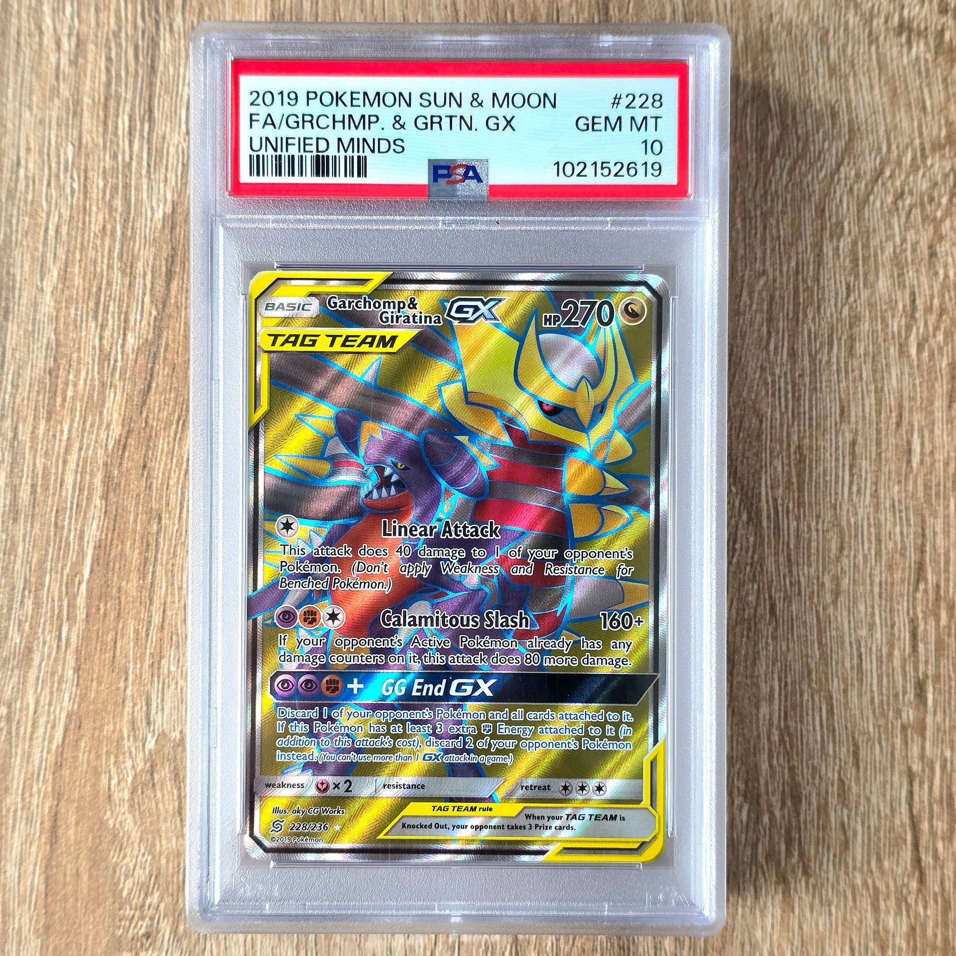 Pokemon TCG Garchomp & Giratina GX Unified Minds 228/236 (PSA 10)