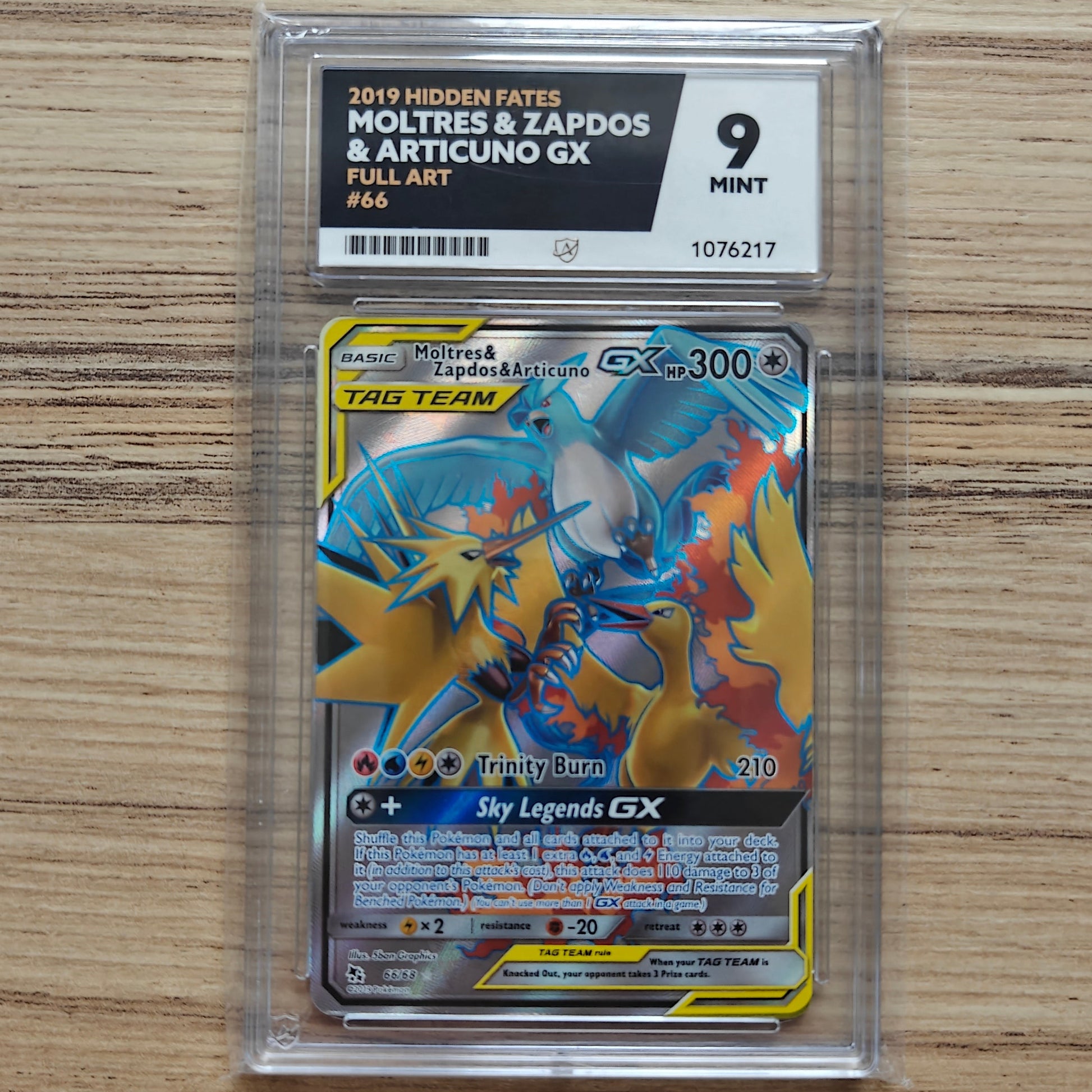 Pokemon TCG Moltres & Zapdos & Articuno GX Hidden Fates 66/68 (ACE 9)
