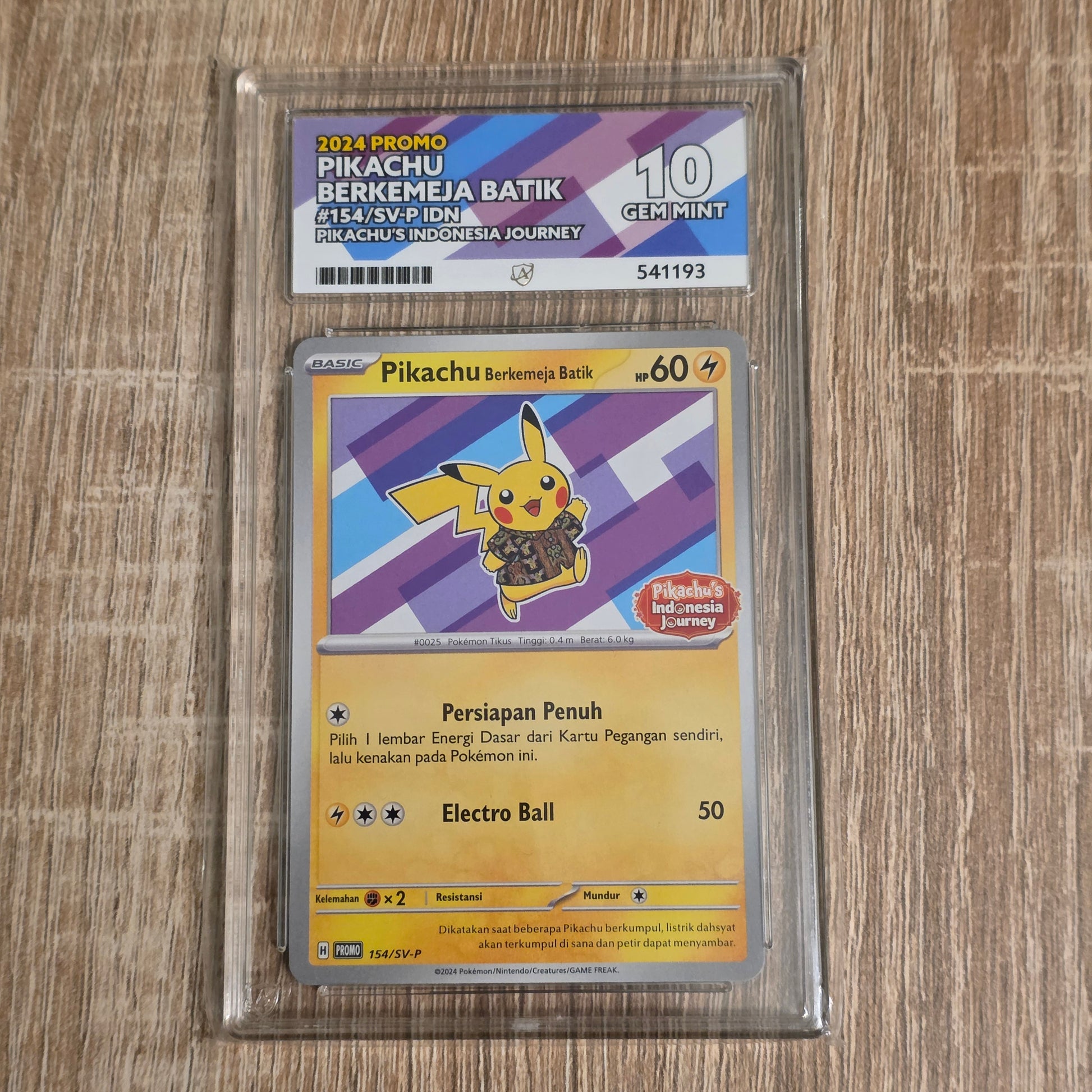 Pokemon TCG Pikachu Berkemeja Batik Promo 154/SV-P (Ace 10)