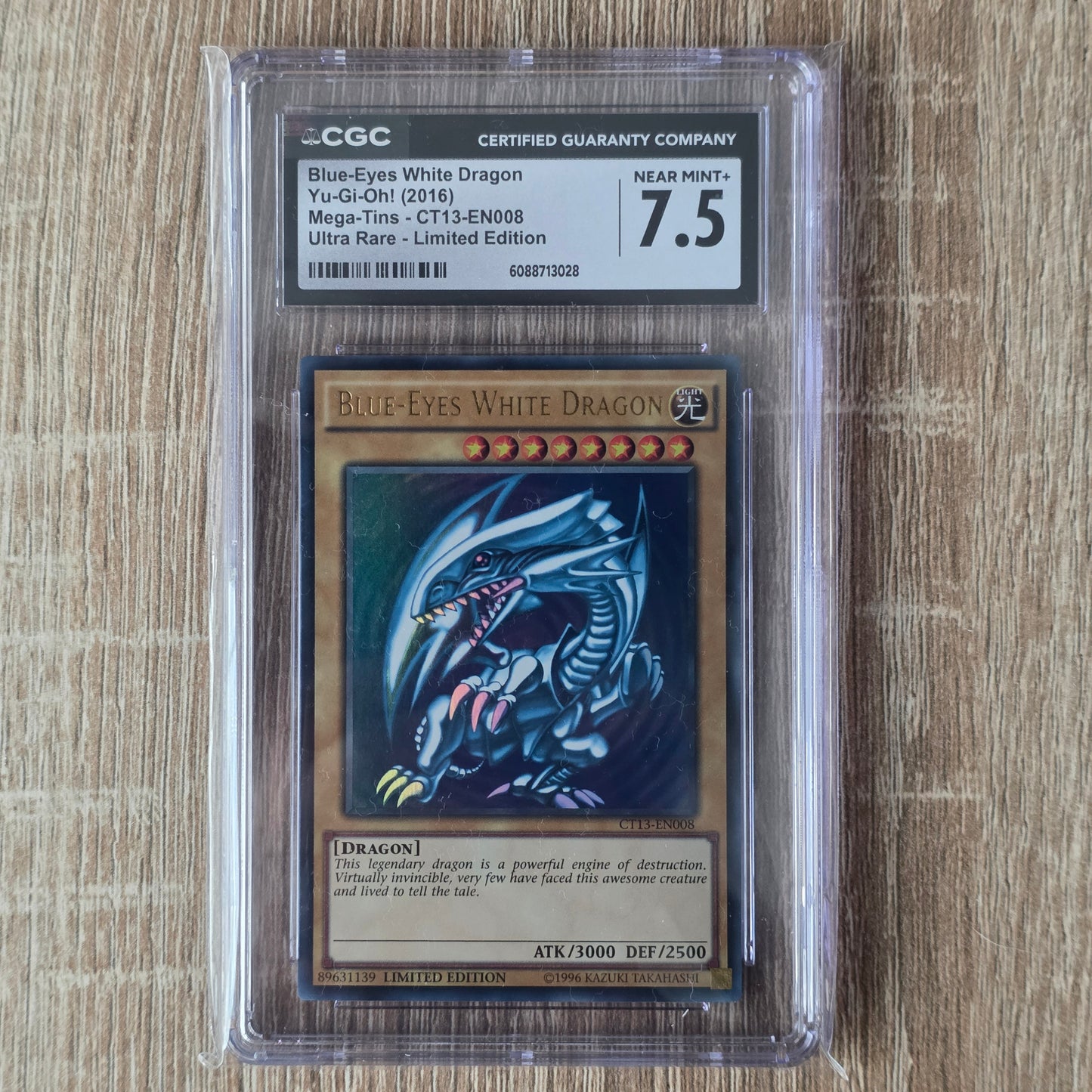 Yu-Gi-Oh! TCG Blue-Eyes White Dragon *Ultra Rare* CT13-EN008 (CCG 7.5)