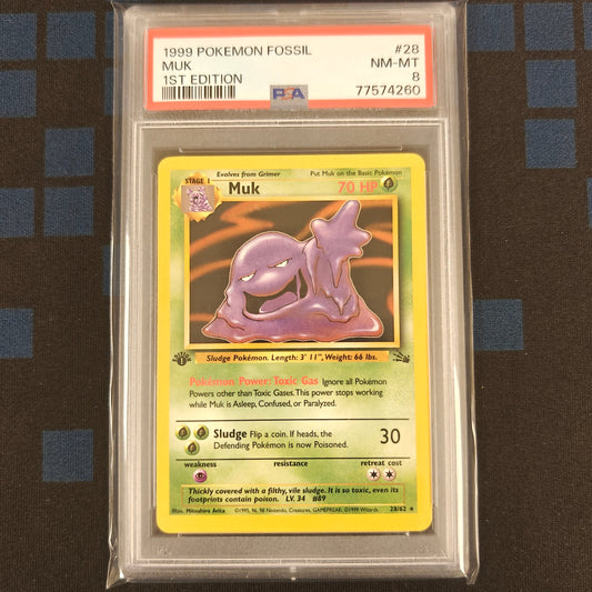 Pokemon TCG Muk 1st Edition Fossil 28/62 (PSA 8)